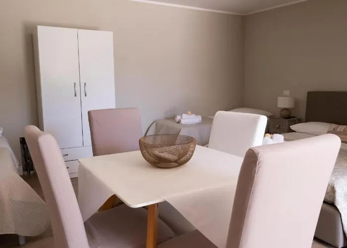 Apartament Dalesco *